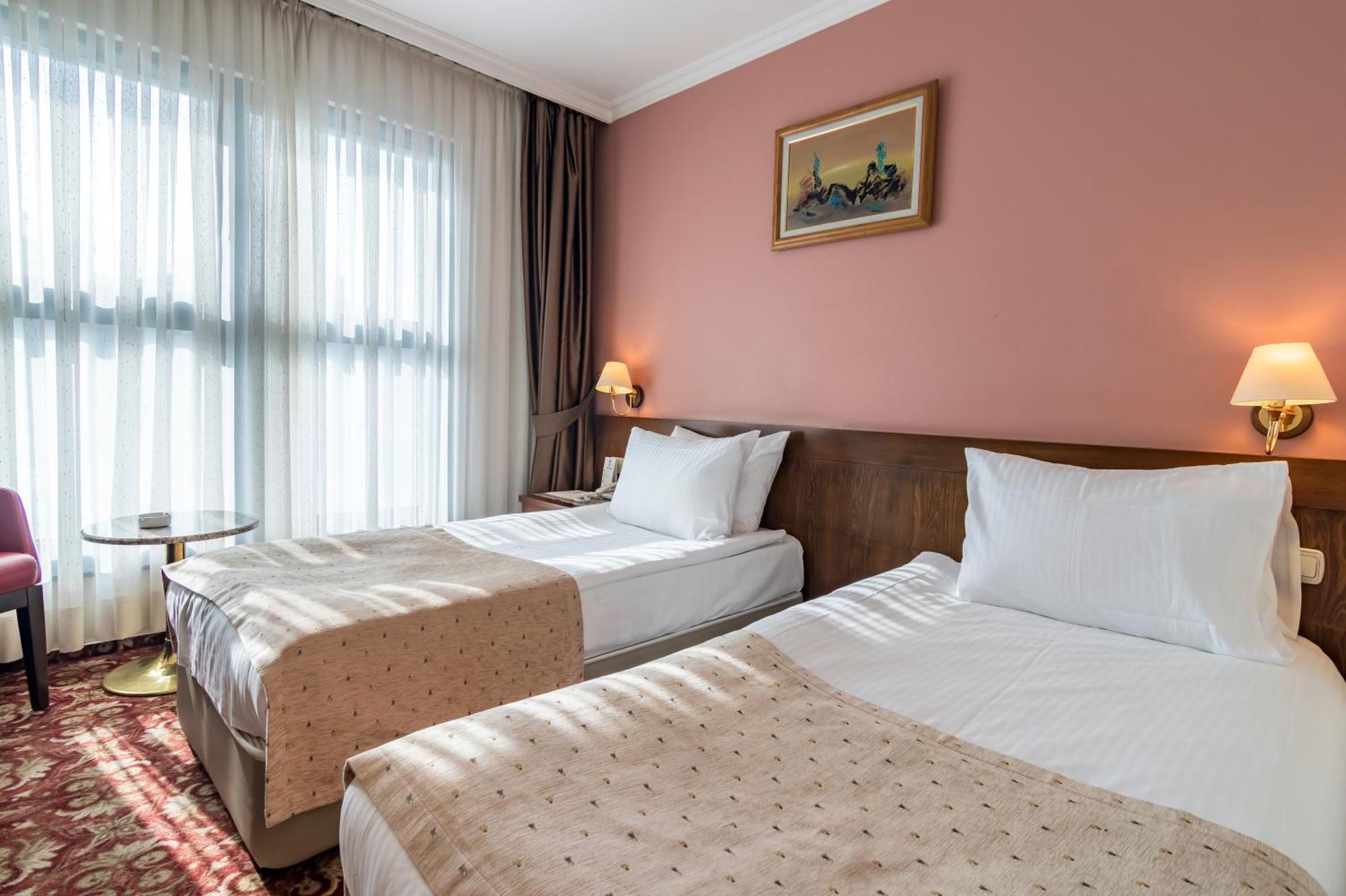 Hotel 2000 Kavaklidere Ankara Buitenkant foto