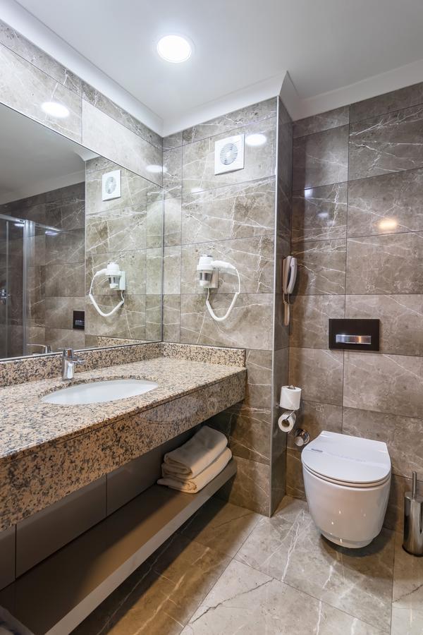 Hotel 2000 Kavaklidere Ankara Buitenkant foto